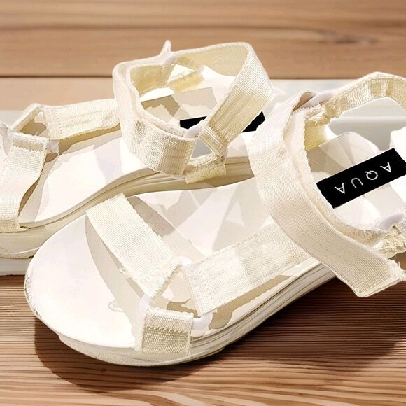 Aqua Women's Cream Strappy Sandals Platform size 7'comfort Summer Everyday wear - Picture 2 of 6